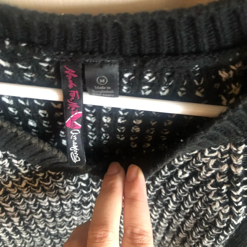 💚5 for $30 if you bundle Cute sweater dress - Picture 5 of 7